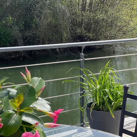 Marais Poitevin Maison Au Bord De L'eau 度假居